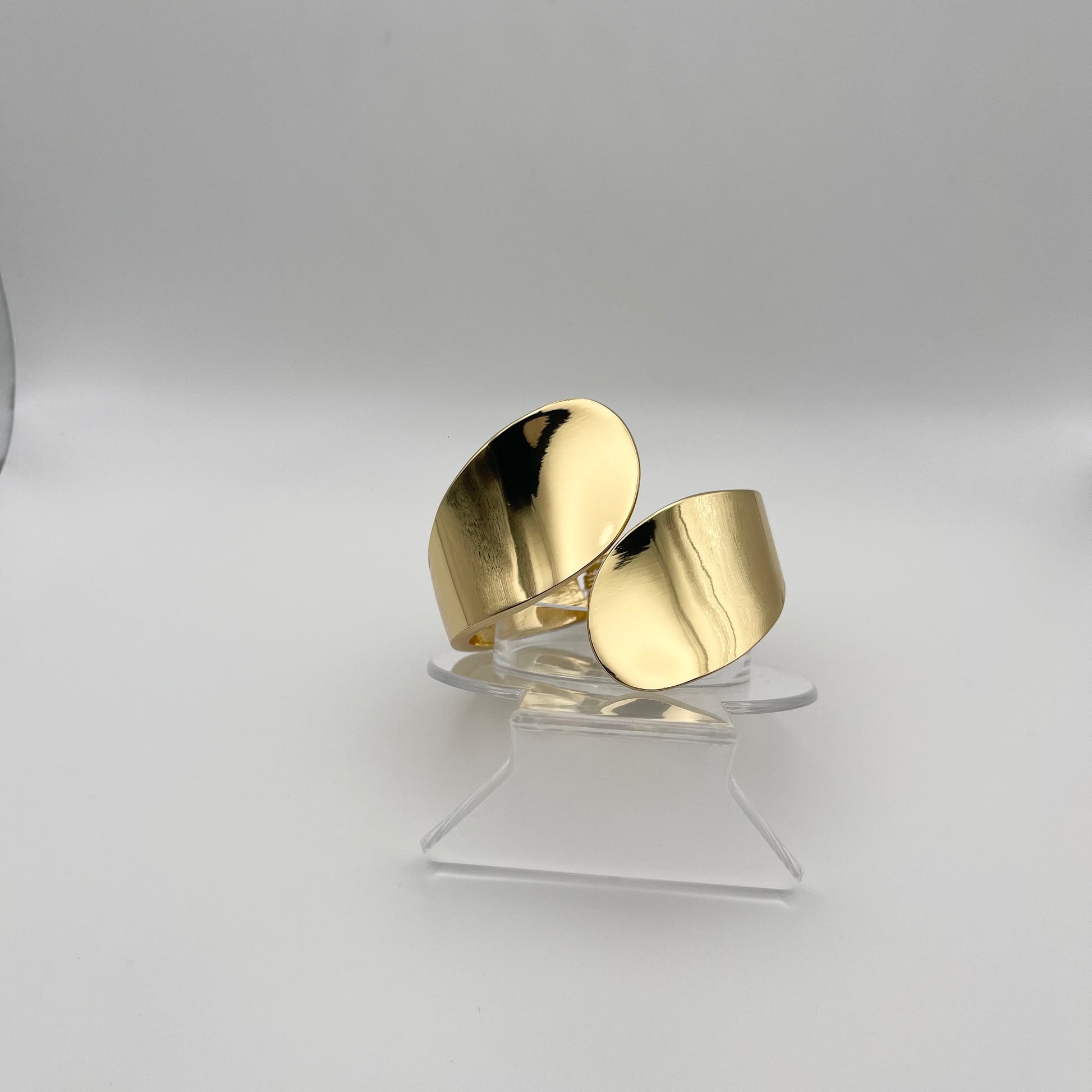 Gold Harmony Cuff | Elegant Women's Jewelry