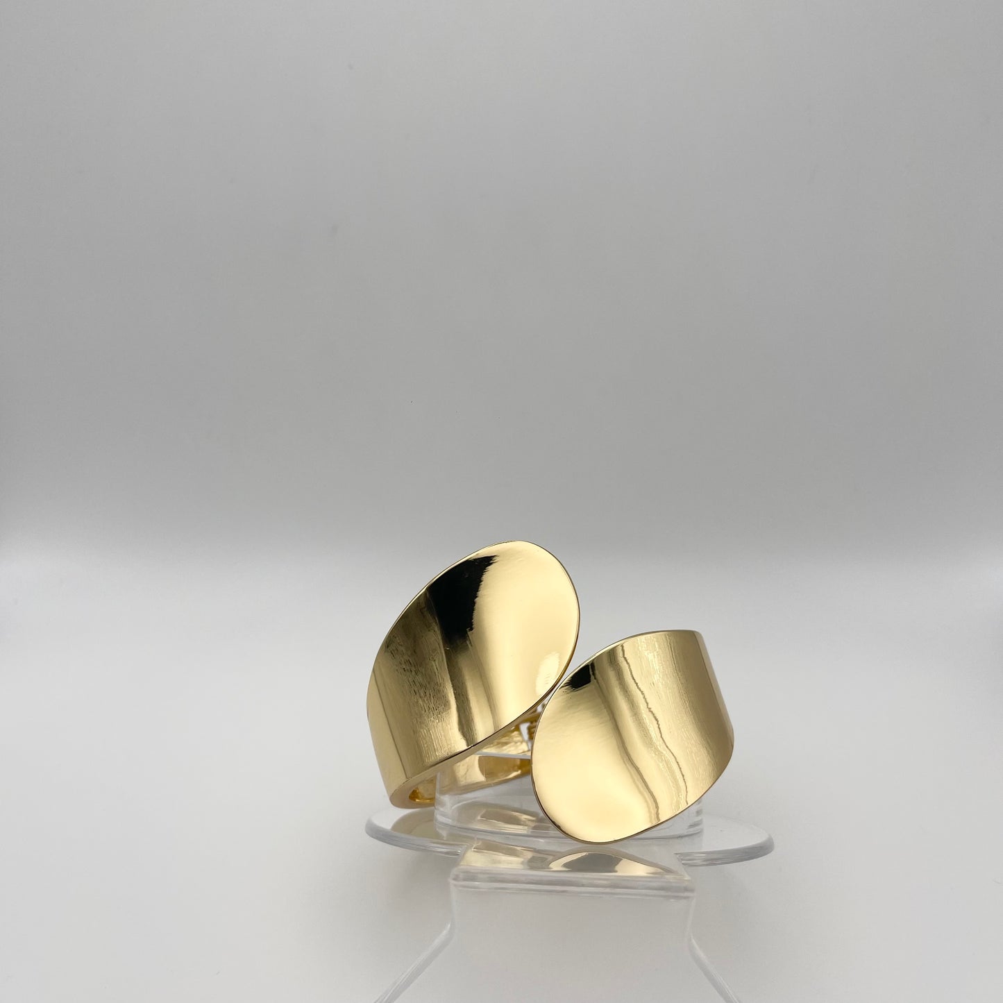 Gold Harmony Cuff | Elegant Women's Jewelry