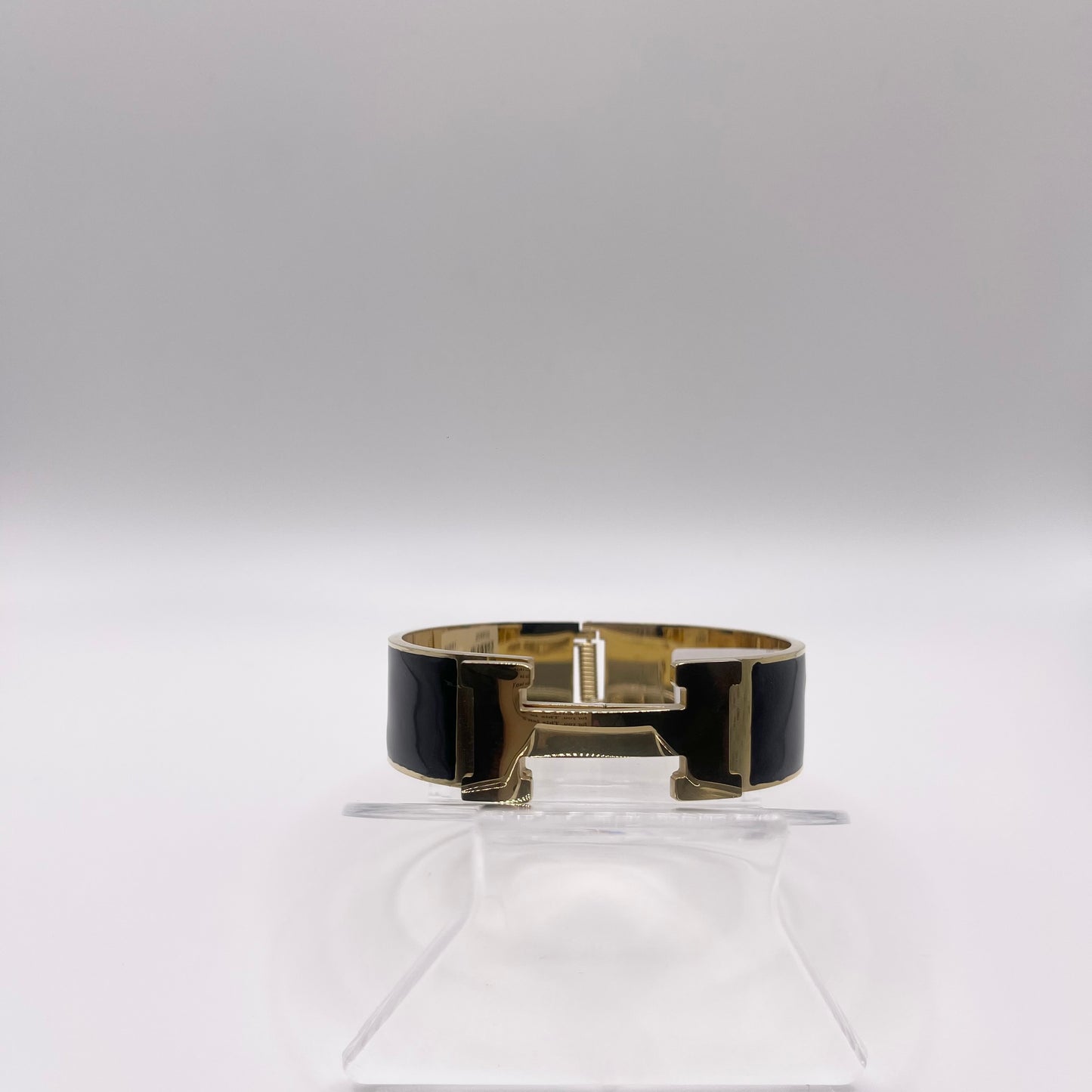 Luxe Accent Cuff Bracelet | Stylish Women's Jewelry